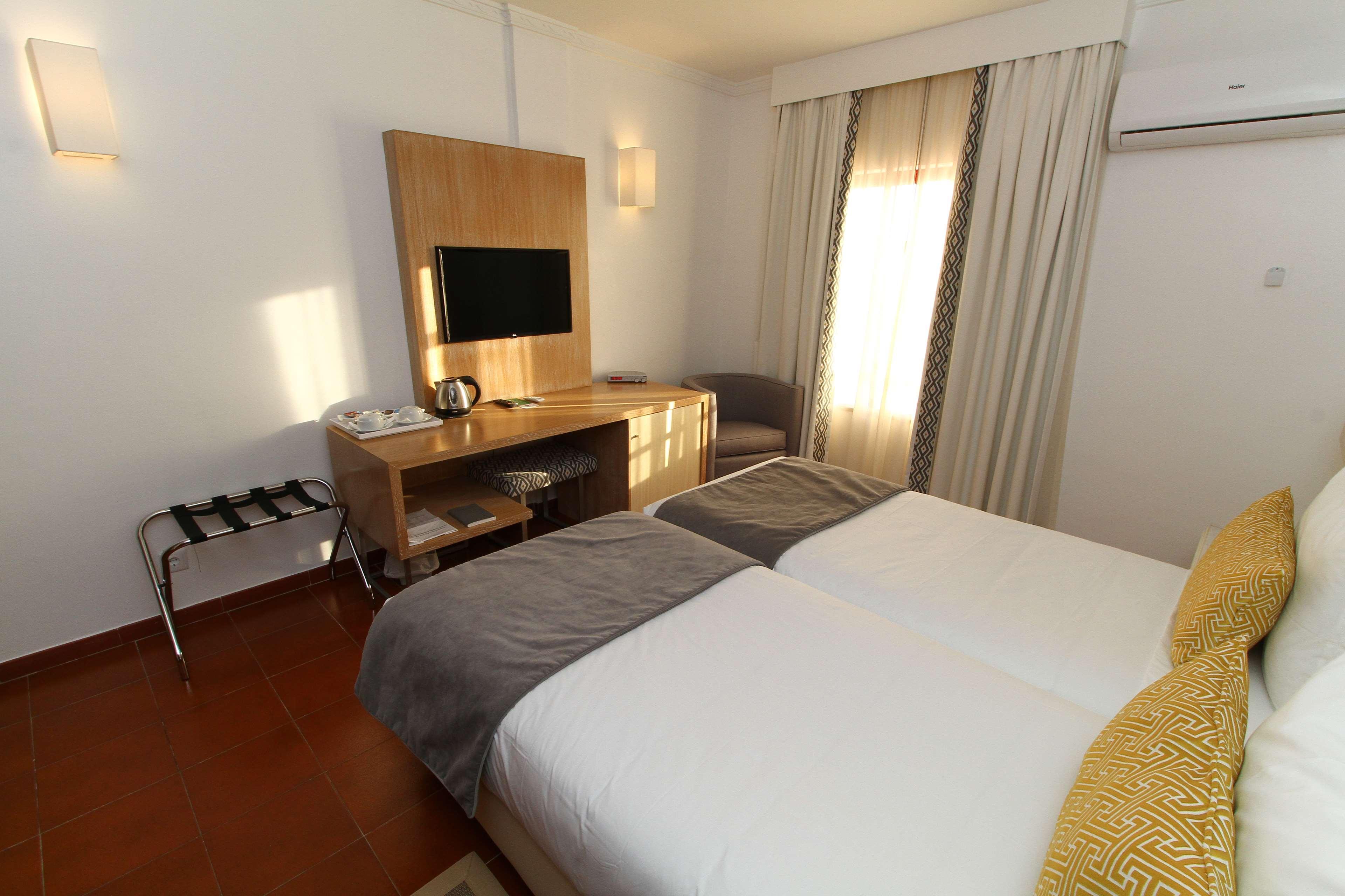 Best Western Hotel Dom Bernardo Faro Exterior photo