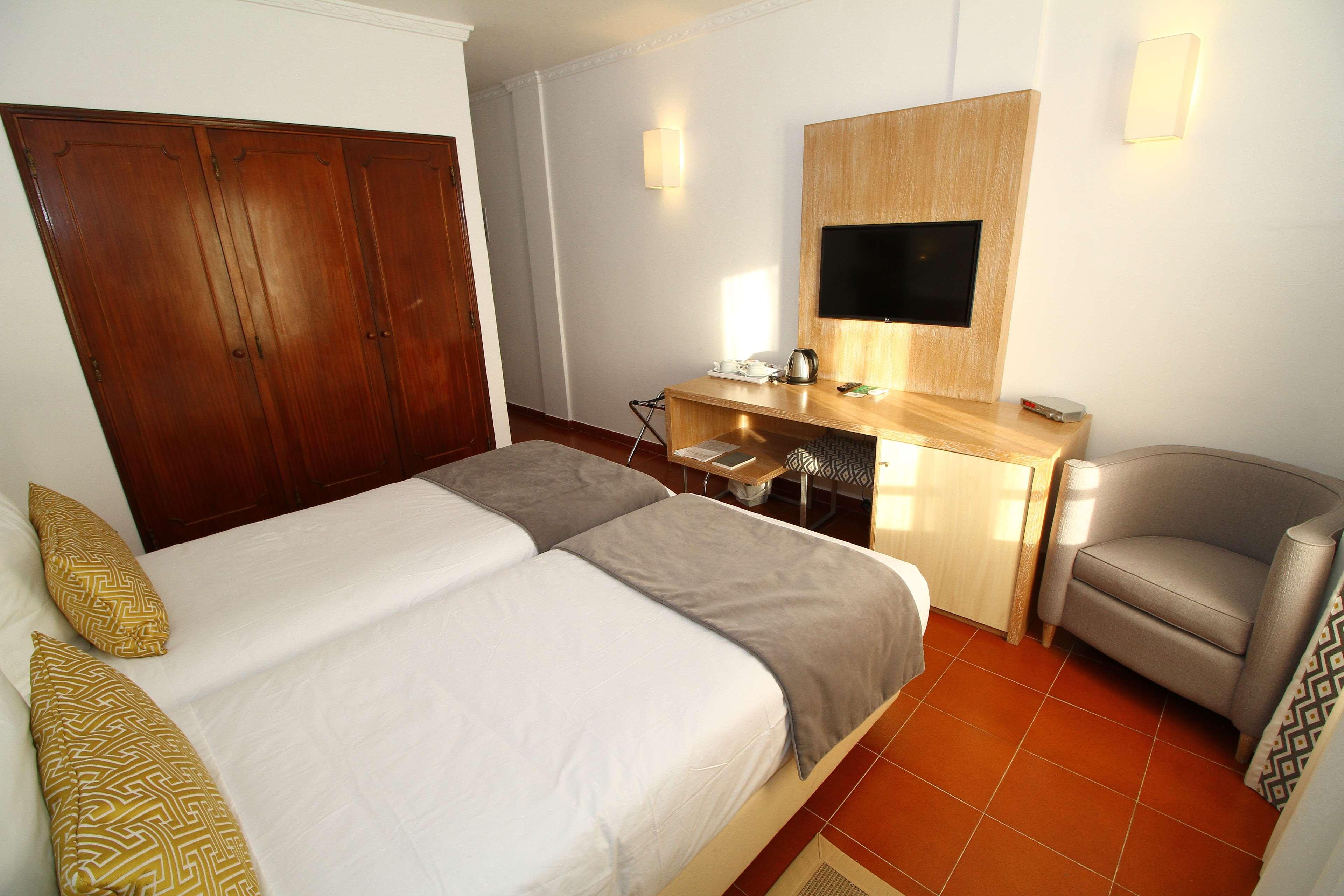 Best Western Hotel Dom Bernardo Faro Exterior photo