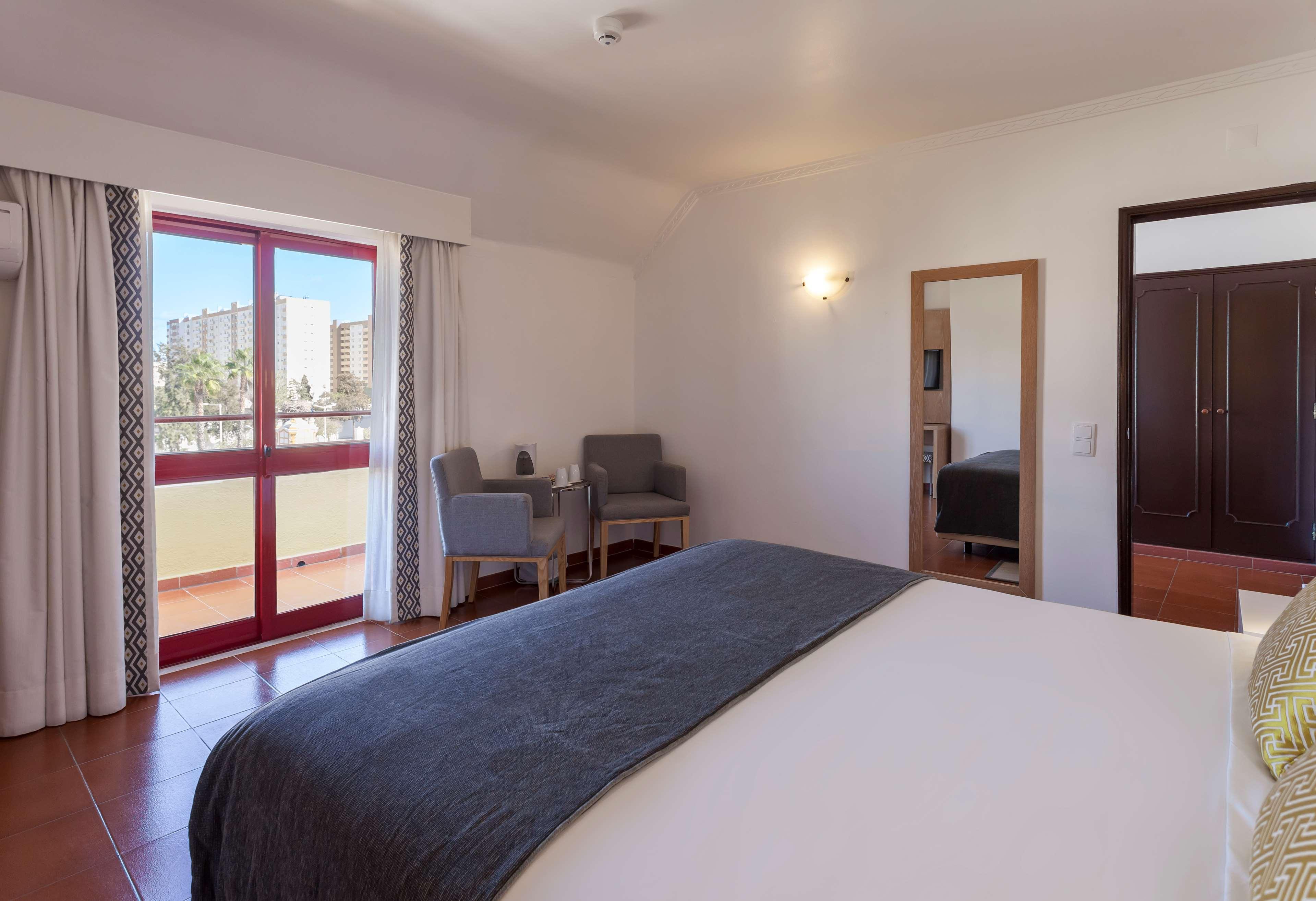 Best Western Hotel Dom Bernardo Faro Exterior photo