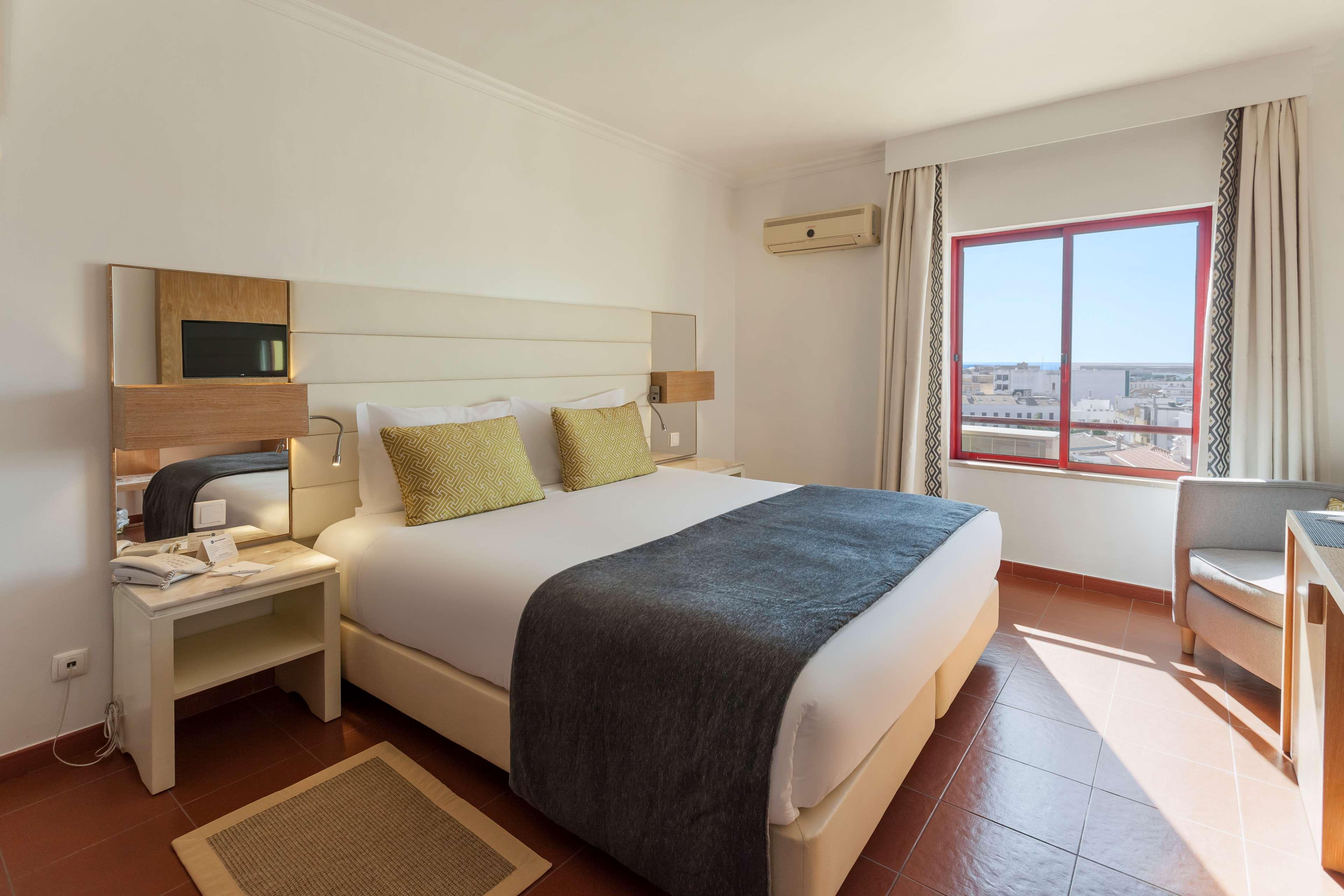 Best Western Hotel Dom Bernardo Faro Exterior photo