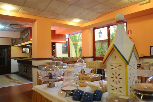 Best Western Hotel Dom Bernardo Faro Restaurant photo