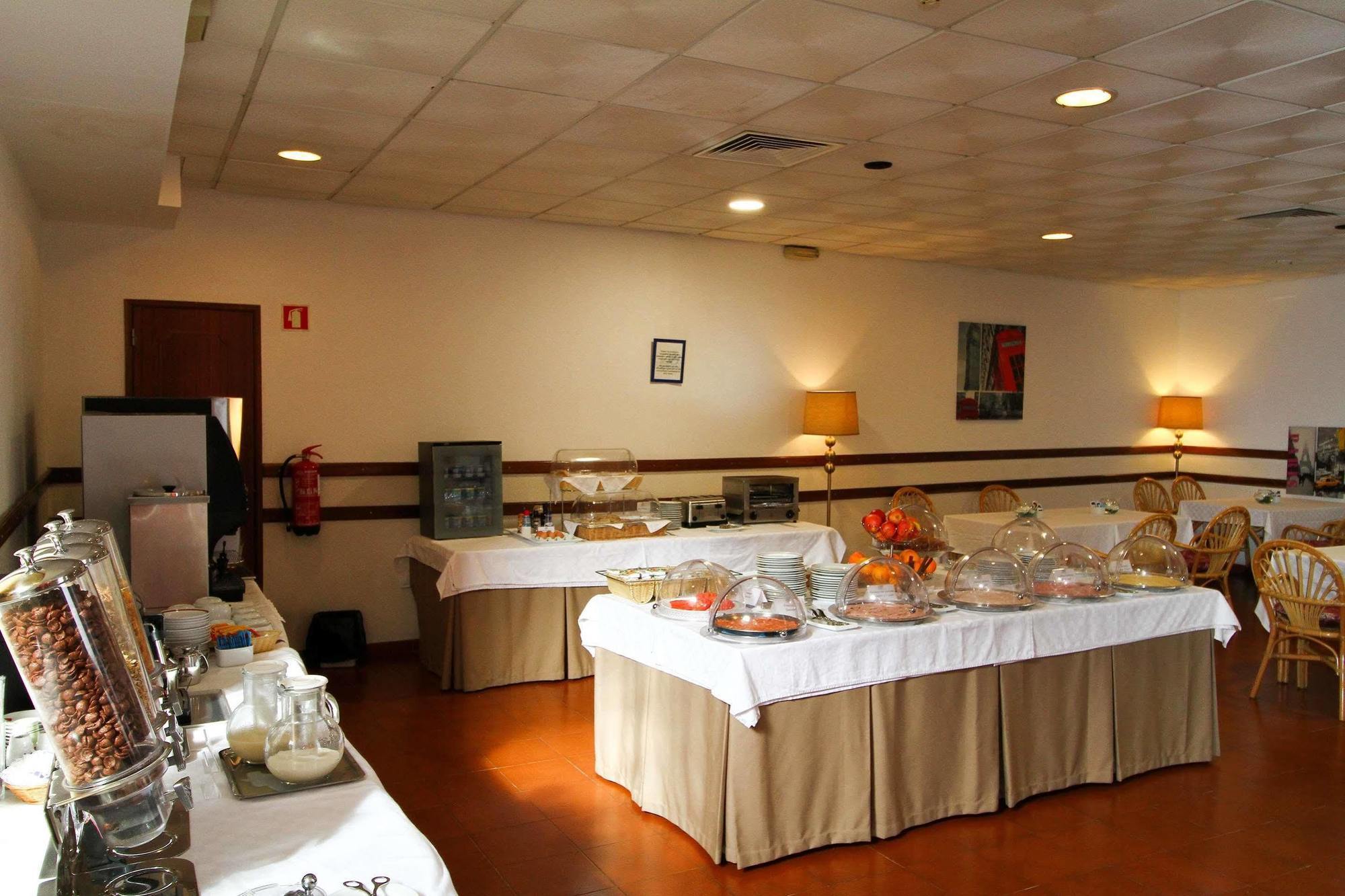 Best Western Hotel Dom Bernardo Faro Exterior photo